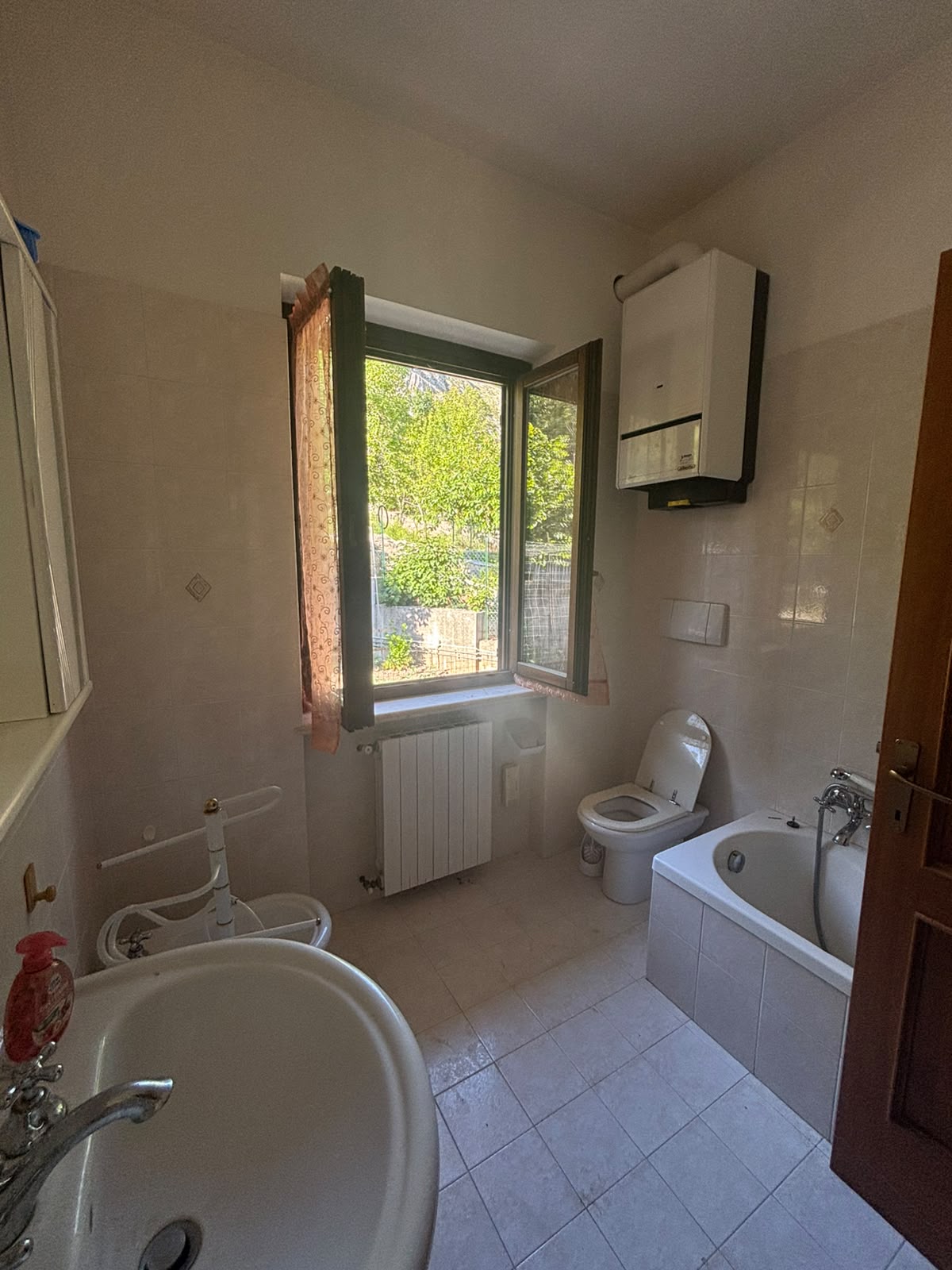 101 Via Aldo Moro, San Donato, 3 Stanze da Letto Stanze da Letto, 1 Stanza Stanze,2 BathroomsBathrooms,Casa indipendente,Vendita,Via Aldo Moro,0,1027